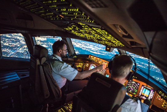 Flight Tracker Software - Imaginet Custom Software Solution - airplane pilots